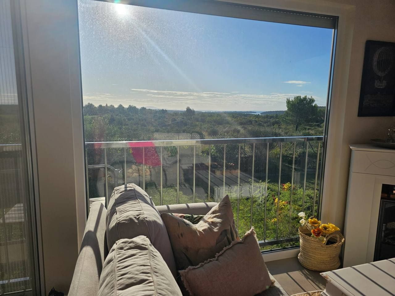 Lounge sofa with a view over the landscape